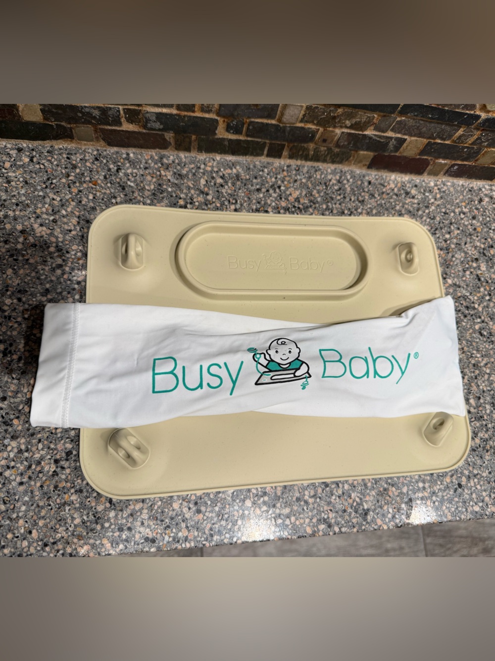 Busy Baby Silicone Suction Mat with 4 straps & utensils